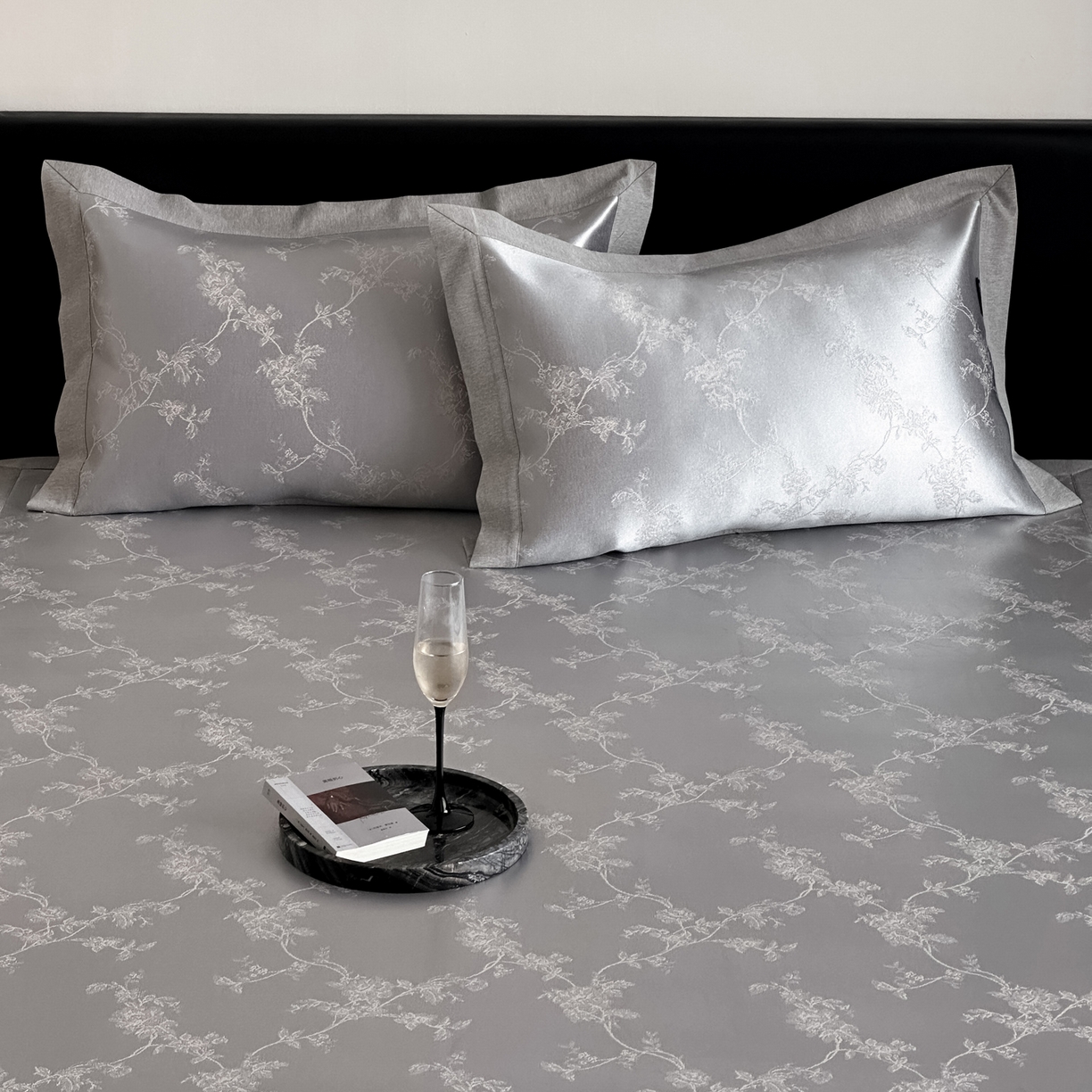 91家纺网 家纺一手货源 找家纺 三味舒屋 2026新款臻品提花冰丝席凉席席子 芙瑞亚床席