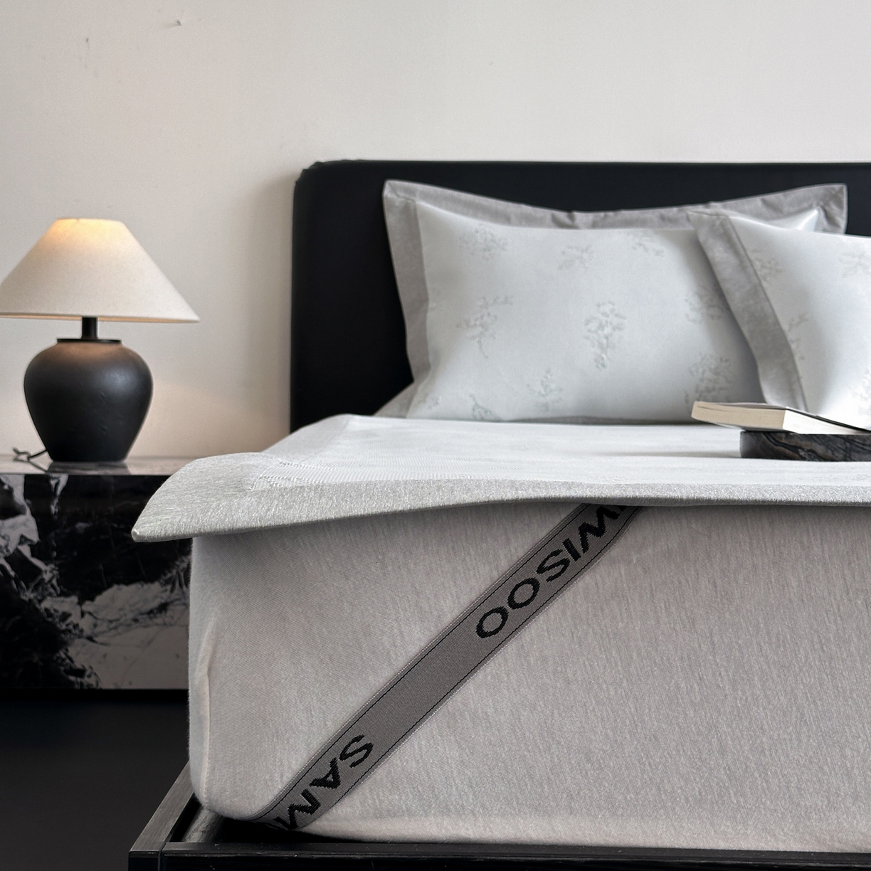 91家纺网 家纺一手货源 找家纺 三味舒屋 2026新款臻品提花冰丝席凉席席子 枝枝床席