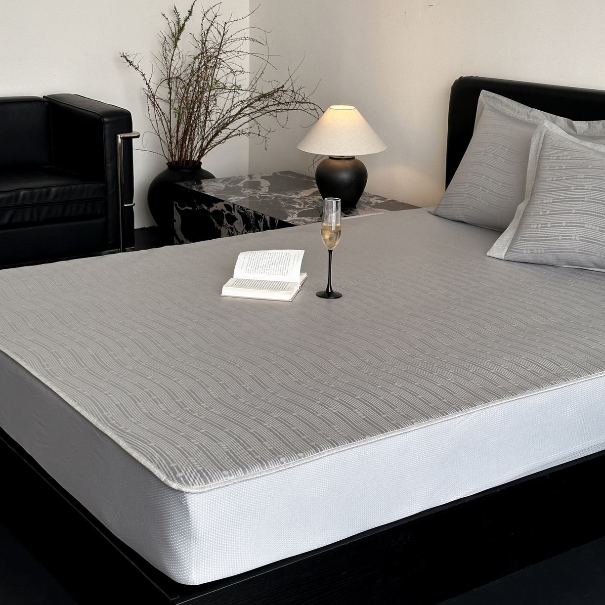 91家纺网 家纺一手货源 找家纺 三味舒屋 2026新款臻品提花冰丝席凉席席子 吉赛尔床笠