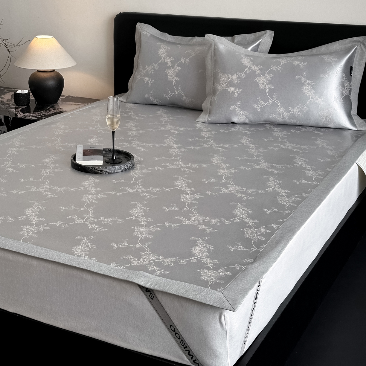 91家纺网 家纺一手货源 找家纺 三味舒屋 2026新款臻品提花冰丝席凉席席子 芙瑞亚床席