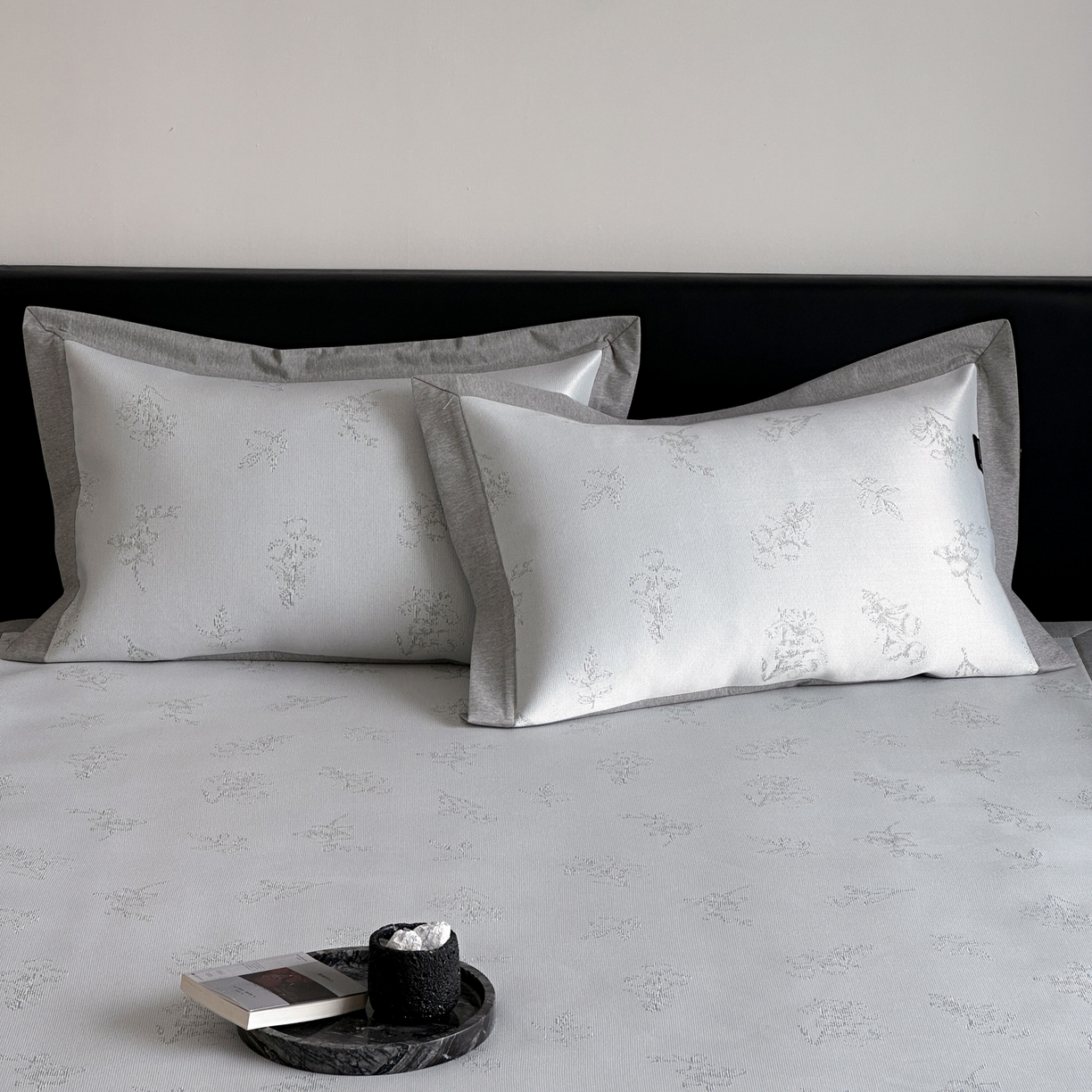 91家纺网 家纺一手货源 找家纺 三味舒屋 2026新款臻品提花冰丝席凉席席子 枝枝床席