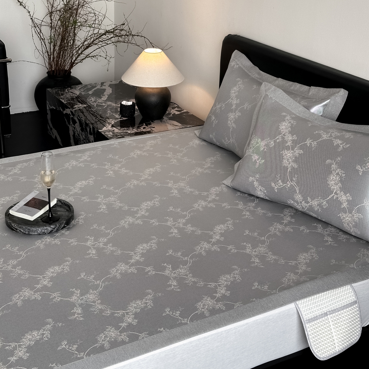 91家纺网 家纺一手货源 找家纺 三味舒屋 2026新款臻品提花冰丝席凉席席子 芙瑞亚床席