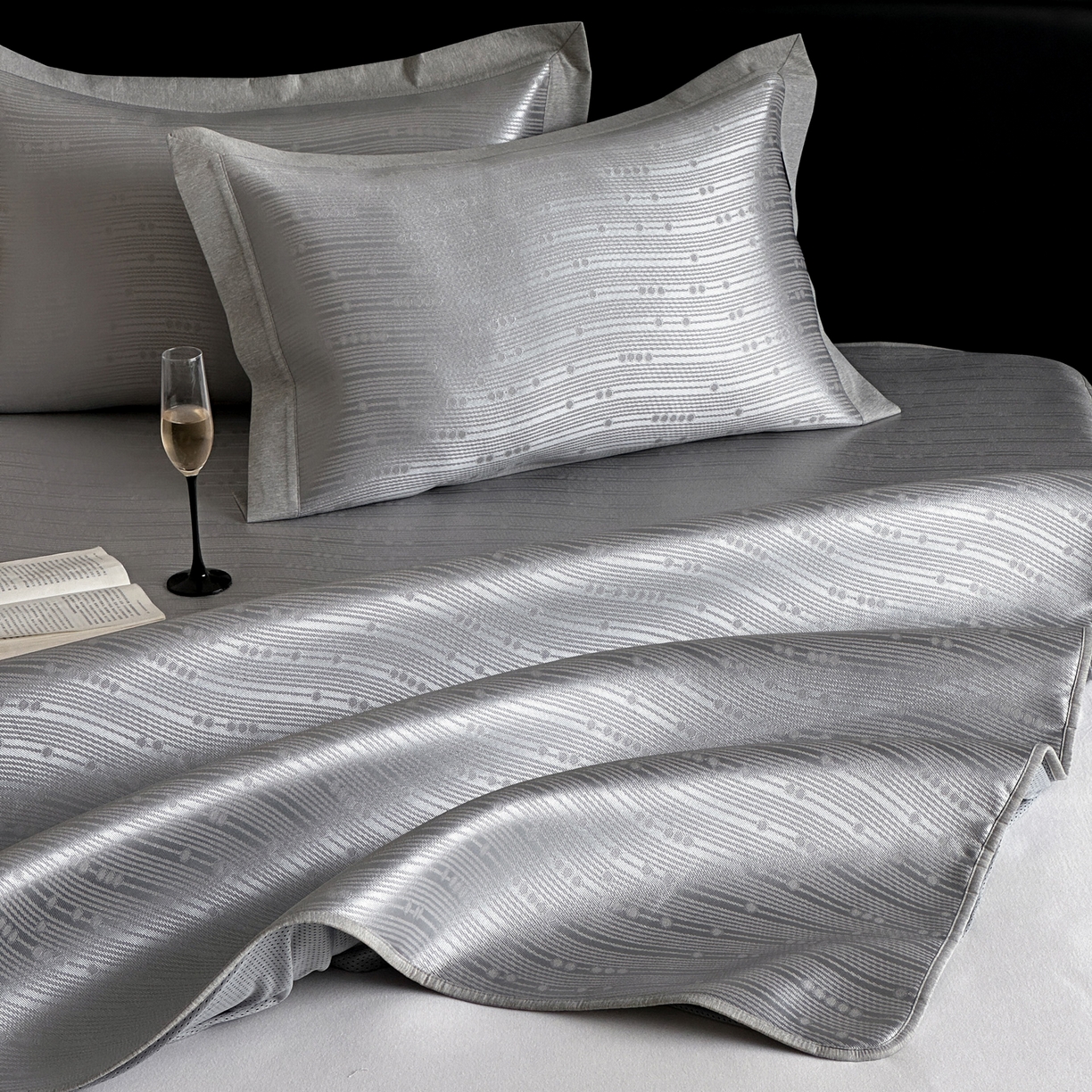 91家纺网 家纺一手货源 找家纺 三味舒屋 2026新款臻品提花冰丝席凉席席子 吉赛尔床笠