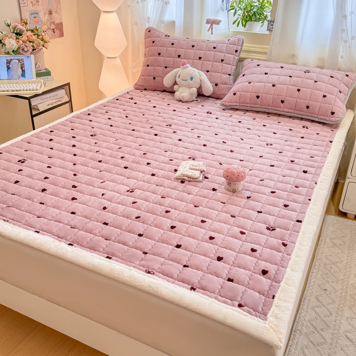 91家纺网 家纺一手货源 找家纺 （总）欧妮家纺 2025新款保暖牛奶绒夹棉床垫床褥子软垫