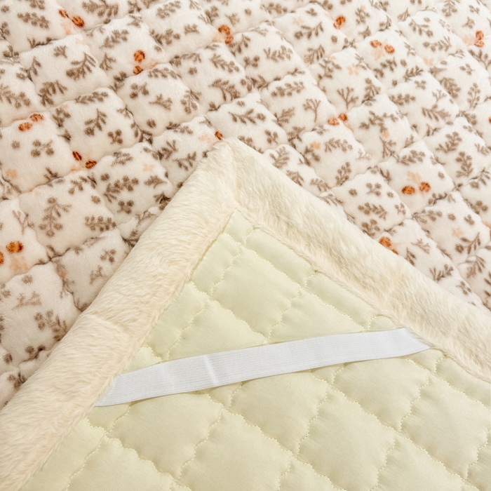 91家纺网 家纺一手货源 找家纺 欧妮家纺 2025新款保暖牛奶绒夹棉床垫床褥子软垫 暖绒边-甜美女孩