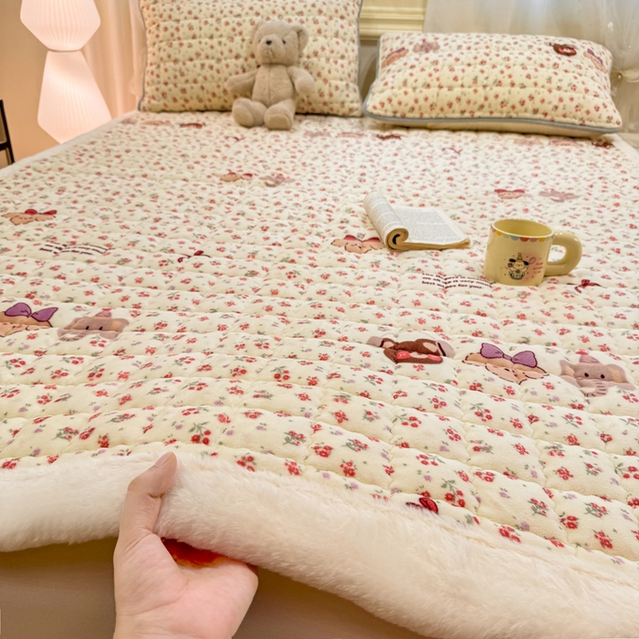 91家纺网 家纺一手货源 找家纺 （总）欧妮家纺 2025新款保暖牛奶绒夹棉床垫床褥子软垫