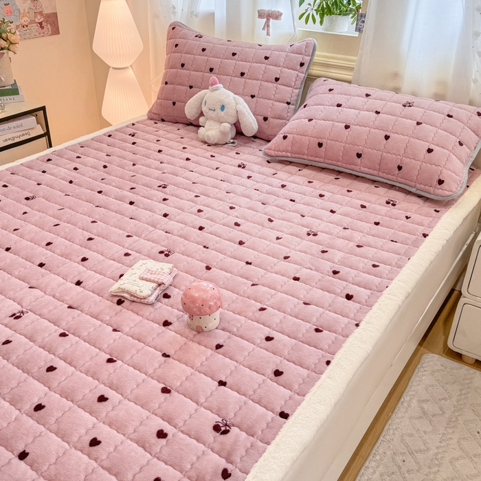 91家纺网 家纺一手货源 找家纺 （总）欧妮家纺 2025新款保暖牛奶绒夹棉床垫床褥子软垫