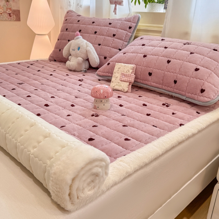 91家纺网 家纺一手货源 找家纺 （总）欧妮家纺 2025新款保暖牛奶绒夹棉床垫床褥子软垫