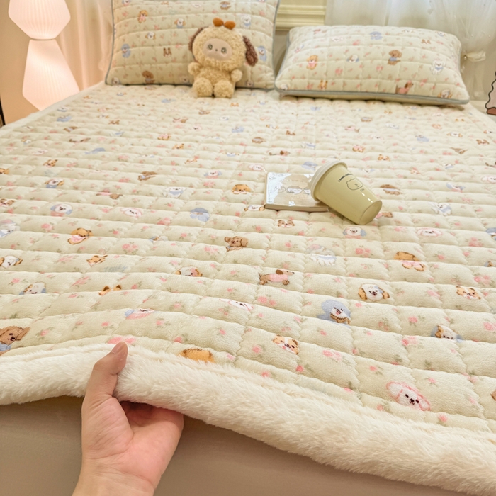 91家纺网 家纺一手货源 找家纺 （总）欧妮家纺 2025新款保暖牛奶绒夹棉床垫床褥子软垫