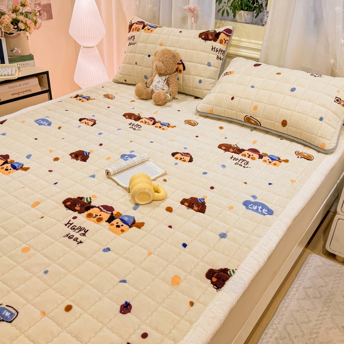 91家纺网 家纺一手货源 找家纺 欧妮家纺 2025新款保暖牛奶绒夹棉床垫床褥子软垫 暖绒边-汪汪狗