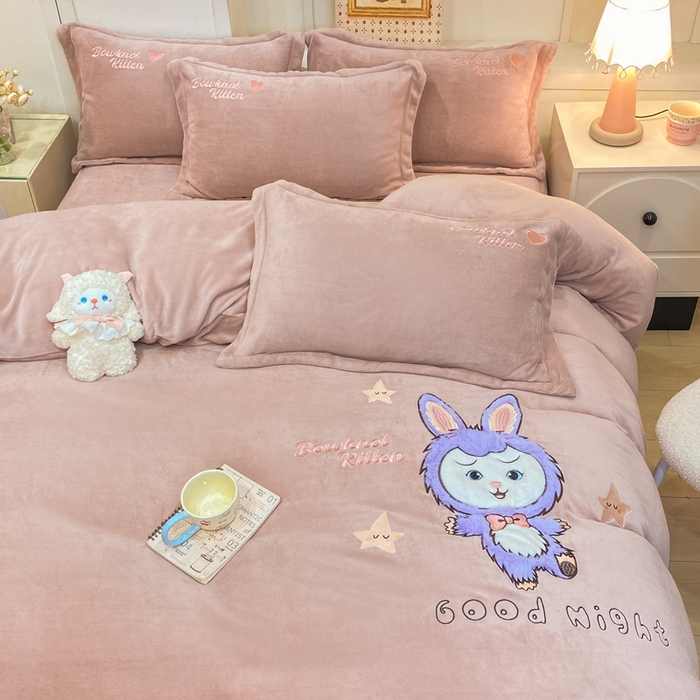 欧妮家纺 2025新款牛奶绒贴布绣四件套 小兔-浅豆沙