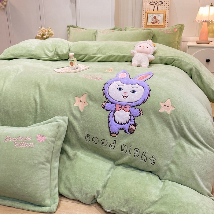 91家纺网 家纺一手货源 找家纺 欧妮家纺 2025新款牛奶绒贴布绣四件套 小兔-绿