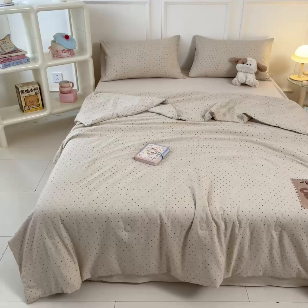 91家纺网 家纺一手货源 找家纺 一加一 2026春夏新款云小棉贴布绣花大豆夏凉被空调被夏被四件套 波点熊仔