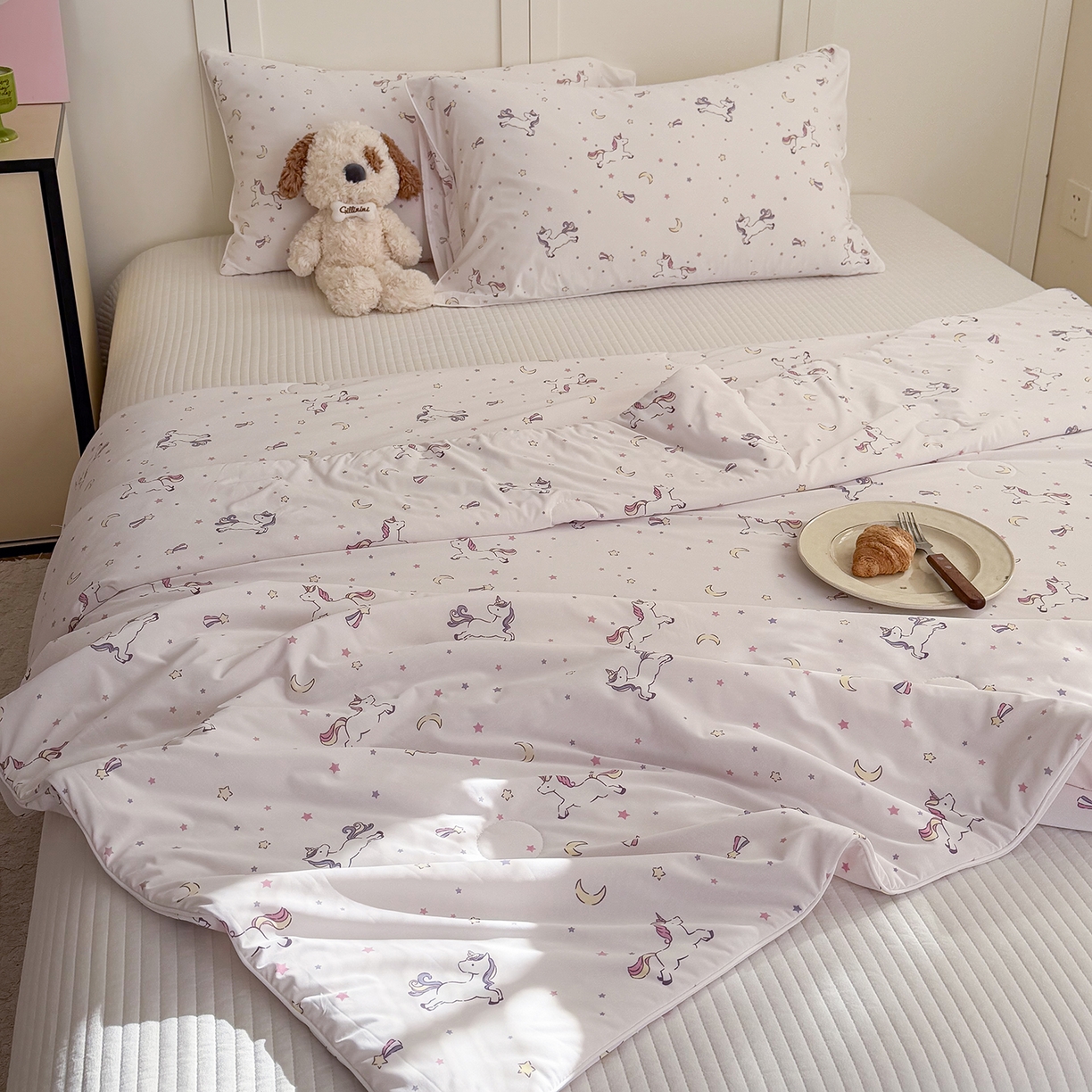 91家纺网 家纺一手货源 找家纺 （总）金梦拉家纺 2026春夏新款锦氨凉感丝印花系列夏被空调被夏凉被