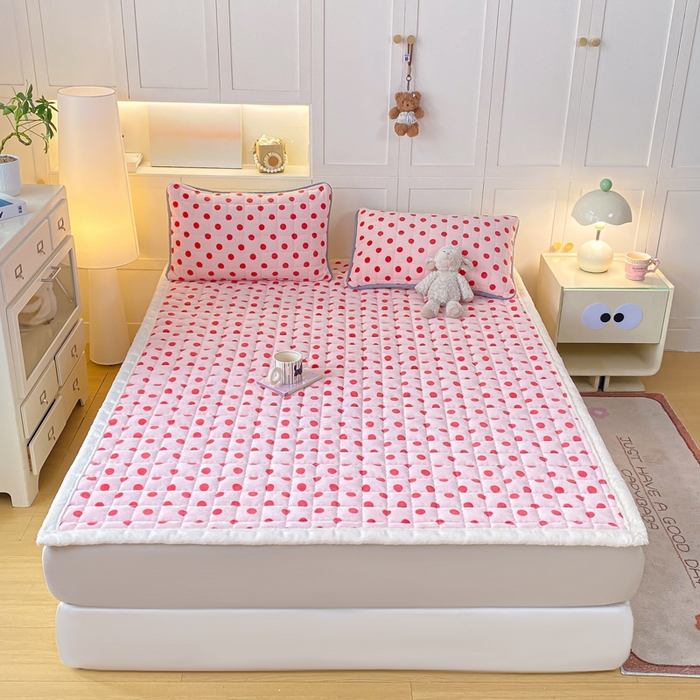 91家纺网 家纺一手货源 找家纺 欧妮家纺 2025新款A类牛奶绒床垫床褥子软垫 暖绒-粉珍珠