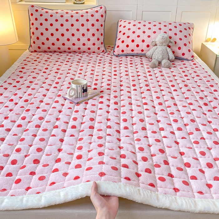 91家纺网 家纺一手货源 找家纺 欧妮家纺 2025新款A类牛奶绒床垫床褥子软垫 暖绒-粉珍珠