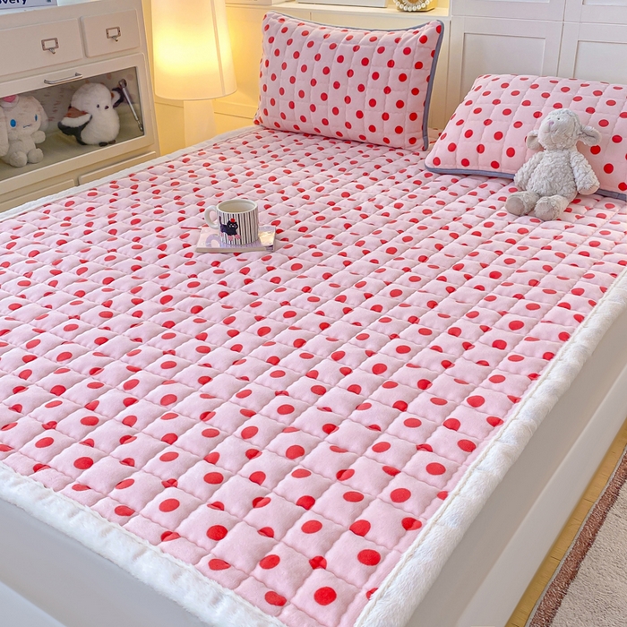 91家纺网 家纺一手货源 找家纺 欧妮家纺 2025新款A类牛奶绒床垫床褥子软垫 暖绒-粉珍珠