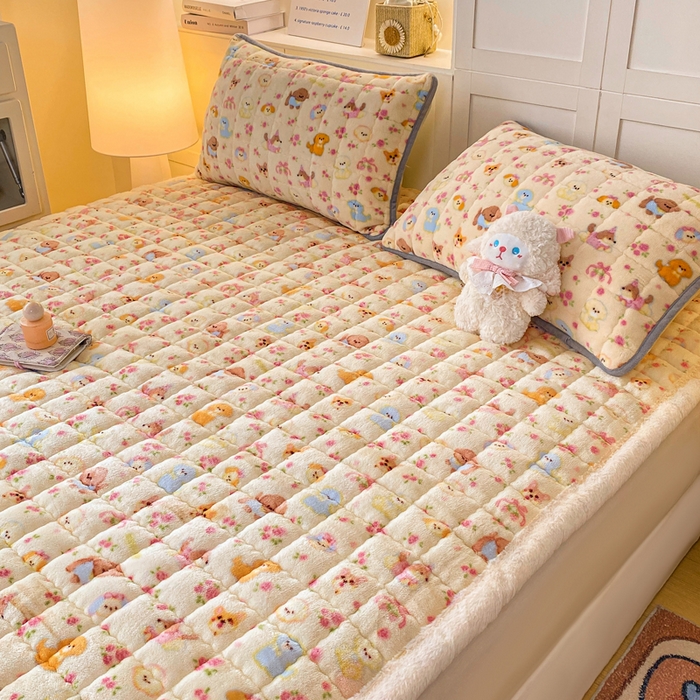 91家纺网 家纺一手货源 找家纺 欧妮家纺 2025新款A类牛奶绒床垫床褥子软垫 卖萌修狗