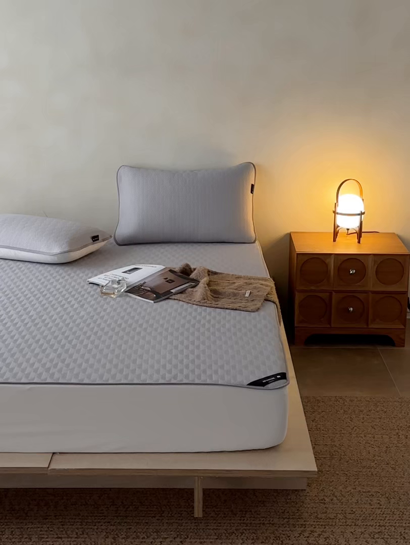 91家纺网 家纺一手货源 找家纺 （总）三味舒屋 2026新款冰格系列提花冷感豆豆软席凉席席子