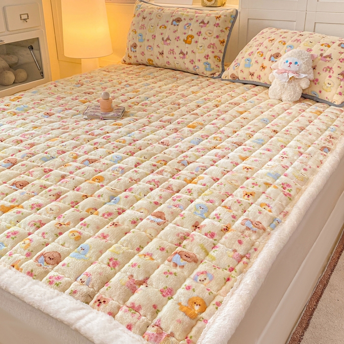 91家纺网 家纺一手货源 找家纺 欧妮家纺 2025新款A类牛奶绒床垫床褥子软垫 卖萌修狗