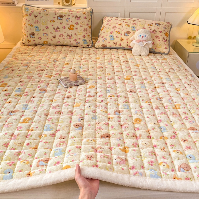 91家纺网 家纺一手货源 找家纺 欧妮家纺 2025新款A类牛奶绒床垫床褥子软垫 卖萌修狗