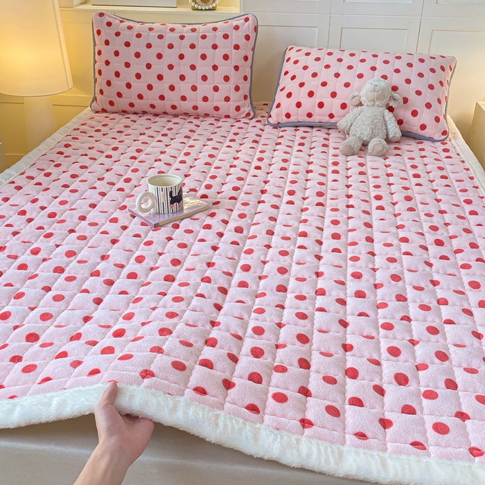 91家纺网 家纺一手货源 找家纺 欧妮家纺 2025新款A类牛奶绒床垫床褥子软垫 暖绒-粉珍珠