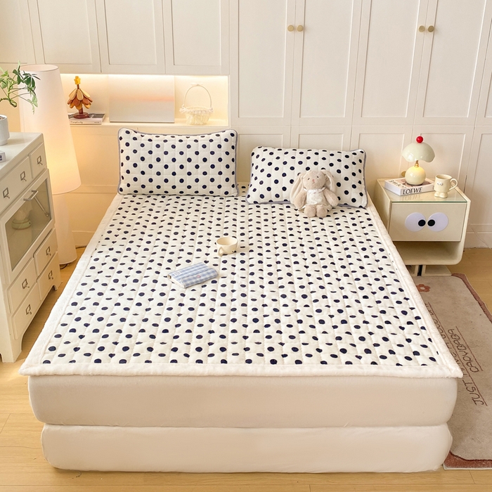 91家纺网 家纺一手货源 找家纺 欧妮家纺 2025新款A类牛奶绒床垫床褥子软垫 暖绒-米珍珠