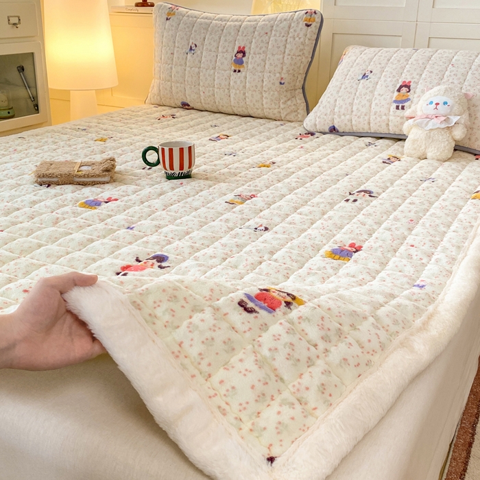 91家纺网 家纺一手货源 找家纺 欧妮家纺 2025新款A类牛奶绒床垫床褥子软垫 暖绒-温柔痕迹