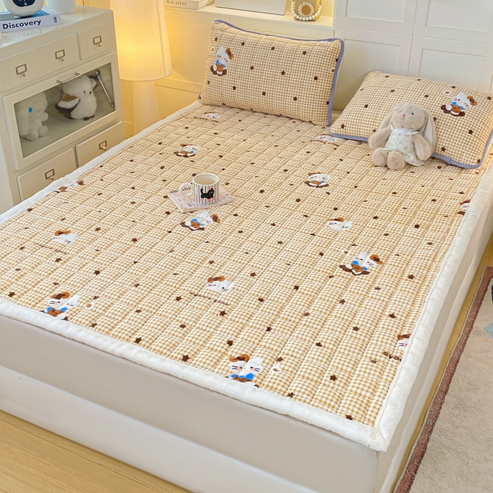 91家纺网 家纺一手货源 找家纺 欧妮家纺 2025新款A类牛奶绒床垫床褥子软垫 暖绒-可爱猫星