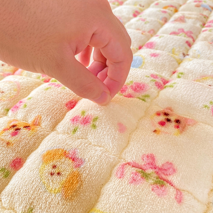 91家纺网 家纺一手货源 找家纺 欧妮家纺 2025新款A类牛奶绒床垫床褥子软垫 卖萌修狗