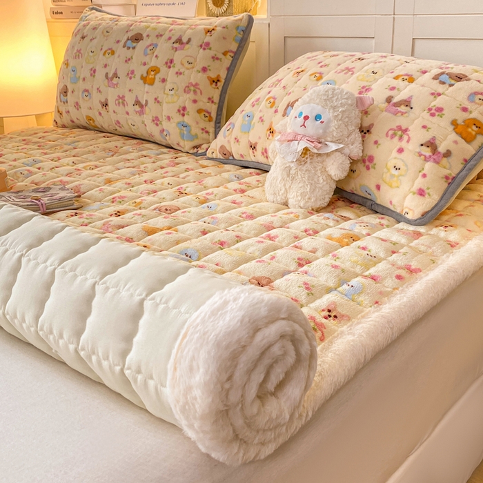 91家纺网 家纺一手货源 找家纺 欧妮家纺 2025新款A类牛奶绒床垫床褥子软垫 卖萌修狗