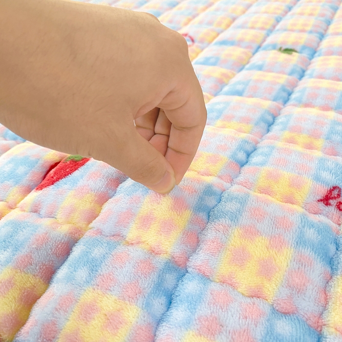 91家纺网 家纺一手货源 找家纺 欧妮家纺 2025新款A类牛奶绒床垫床褥子软垫 暖绒-草莓软心