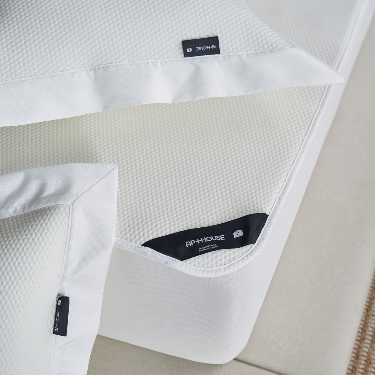 91家纺网 家纺一手货源 找家纺 三味舒屋 2026新款冰肌系列提花小凉豆豆席凉席席子 冰肌白床笠