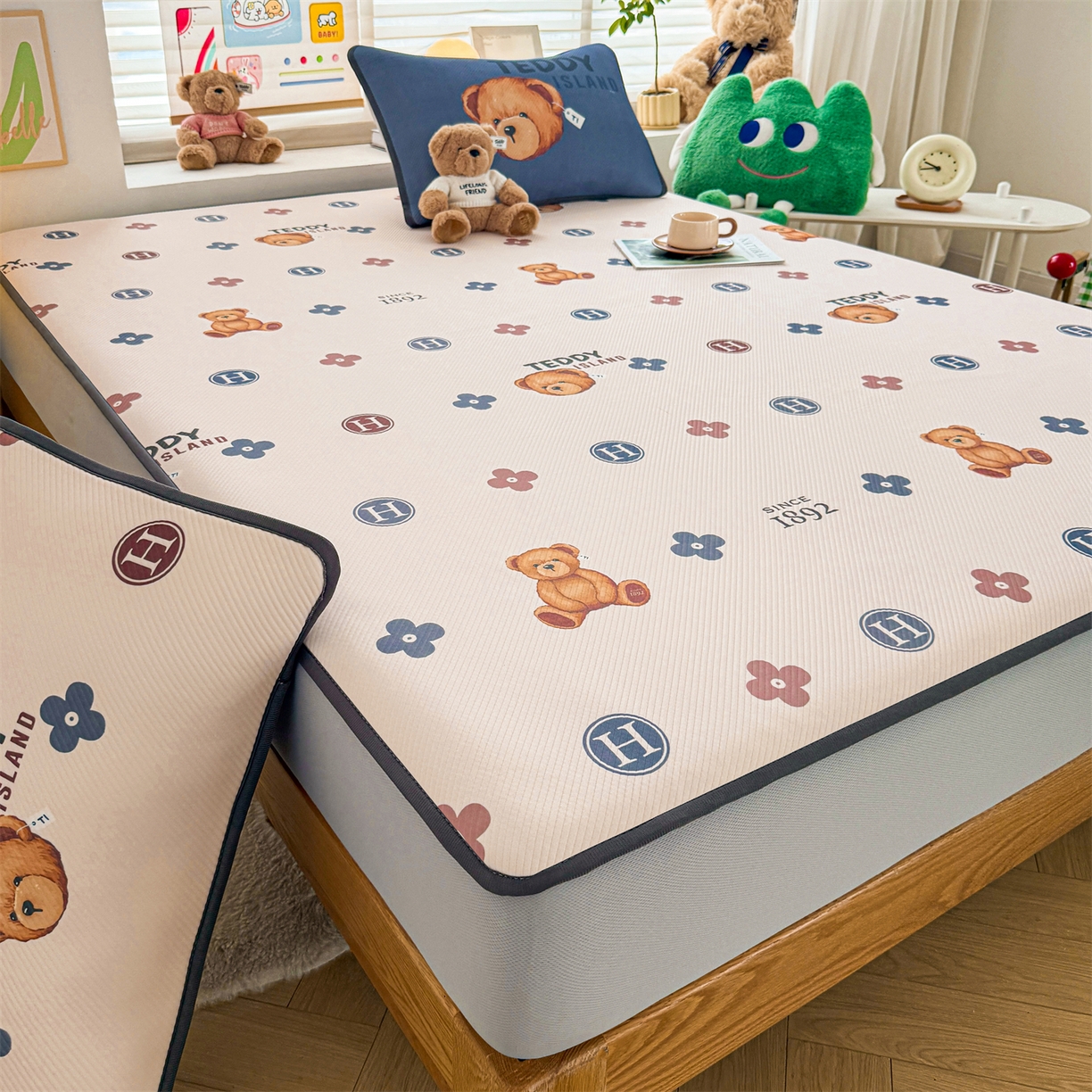 源舍家纺 2026新款泰迪爱兰系列（正版授权）A类三明治复合印花斜纹豆豆软凉席床笠款 床笠款-泰迪四叶草