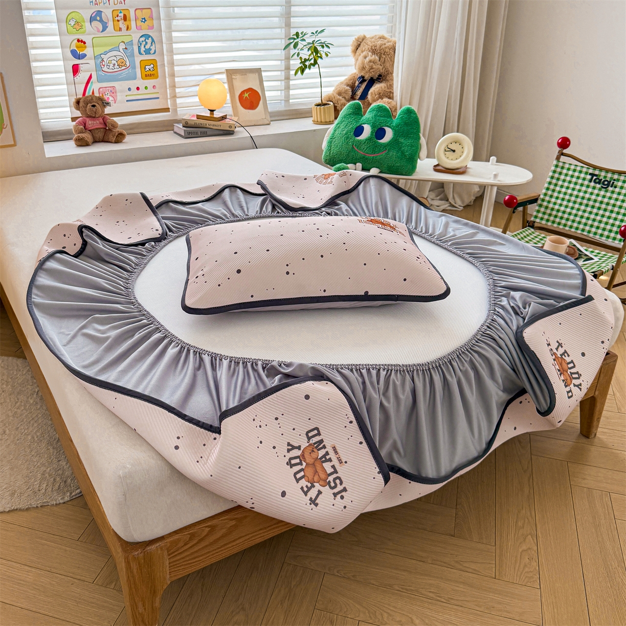 91家纺网 家纺一手货源 找家纺 源舍家纺 2026新款泰迪爱兰系列（正版授权）A类三明治复合印花斜纹豆豆软凉席床笠款 床笠款-泰迪点点