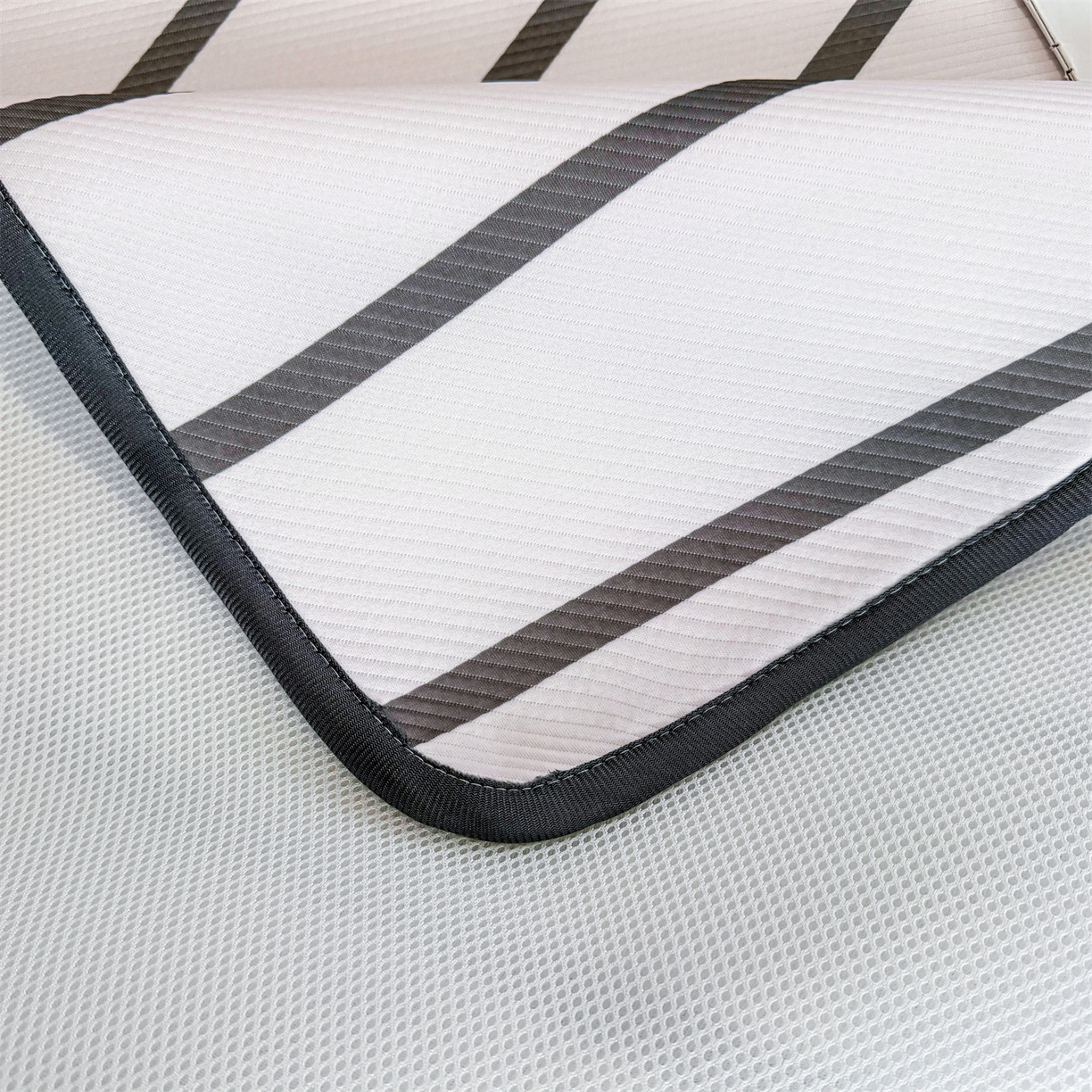 91家纺网 家纺一手货源 找家纺 源舍家纺 2026新款泰迪爱兰系列（正版授权）A类三明治复合印花斜纹豆豆软凉席床笠款 床席款-泰迪线条