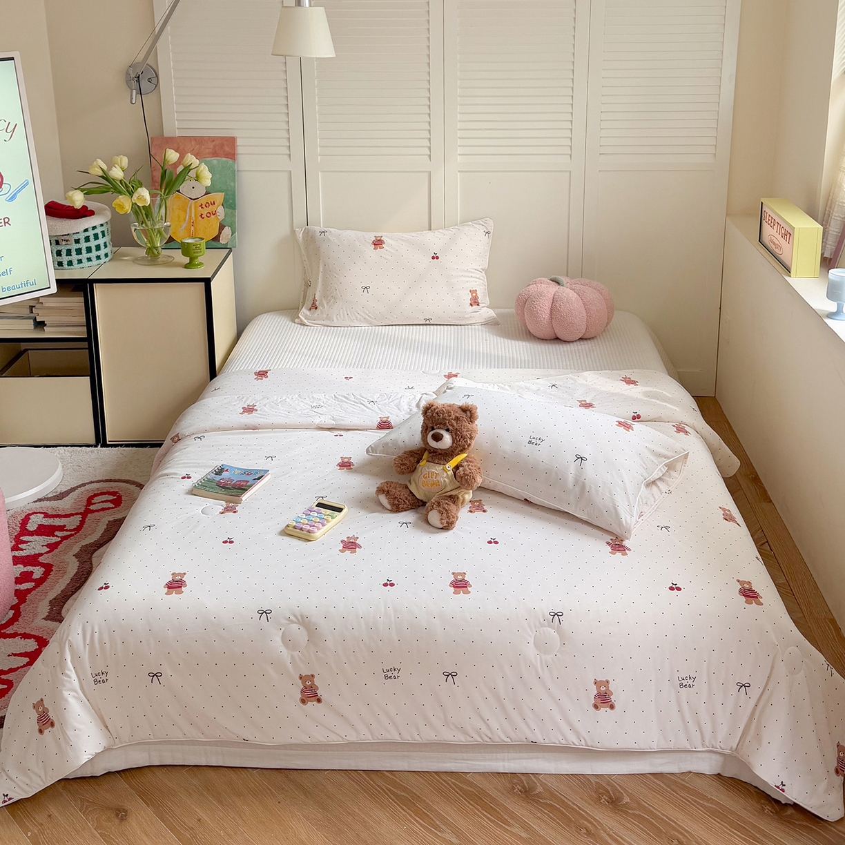 91家纺网 家纺一手货源 找家纺 金梦拉家纺 2026春夏新款锦氨凉感丝印花系列夏被空调被夏凉被 波点小熊