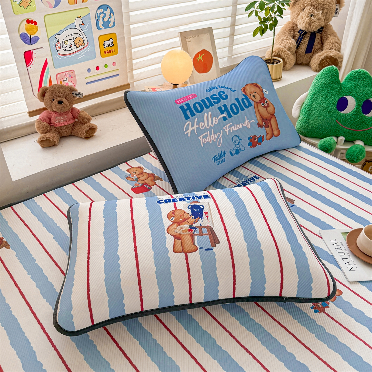 91家纺网 家纺一手货源 找家纺 源舍家纺 2026新款泰迪爱兰系列（正版授权）A类三明治复合印花斜纹豆豆软凉席床笠款 床笠款-泰迪条纹蓝