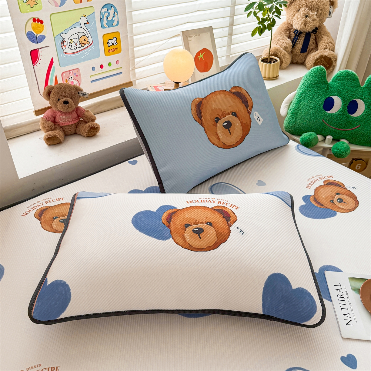 91家纺网 家纺一手货源 找家纺 源舍家纺 2026新款泰迪爱兰系列（正版授权）A类三明治复合印花斜纹豆豆软凉席床笠款 床笠款-泰迪蓝心