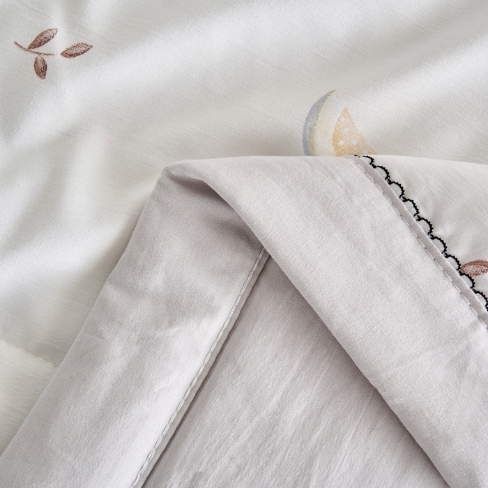 91家纺网 家纺一手货源 找家纺 简冠家纺 2026新款亲肤水洗仿棉夏被 放飞