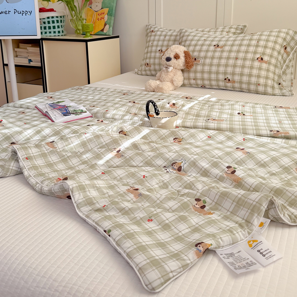 91家纺网 家纺一手货源 找家纺 金梦拉家纺 2026春夏新款锦氨凉感丝印花系列夏被空调被夏凉被 查理汪