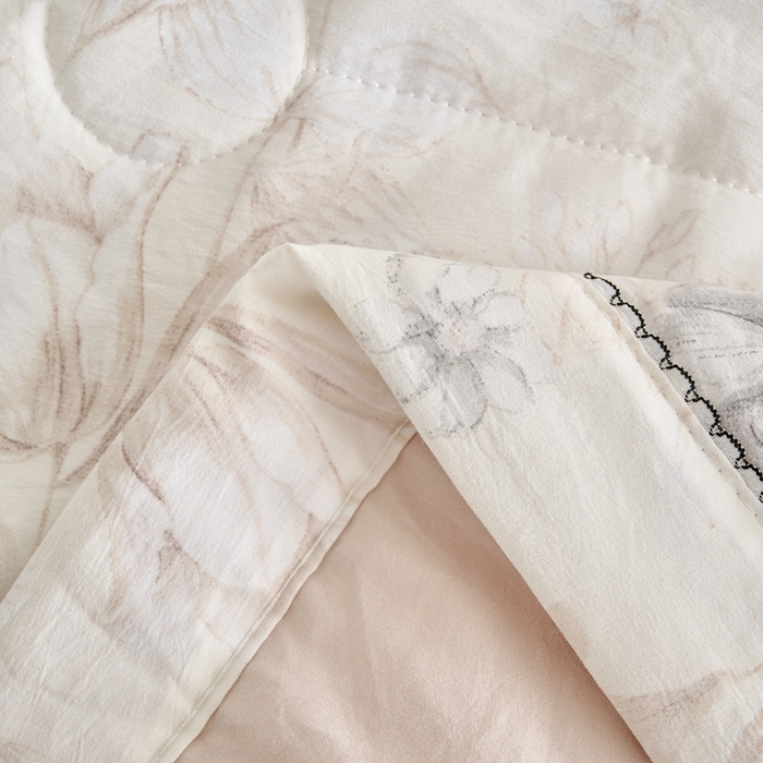 91家纺网 家纺一手货源 找家纺 简冠家纺 2026新款亲肤水洗仿棉夏被 浮花