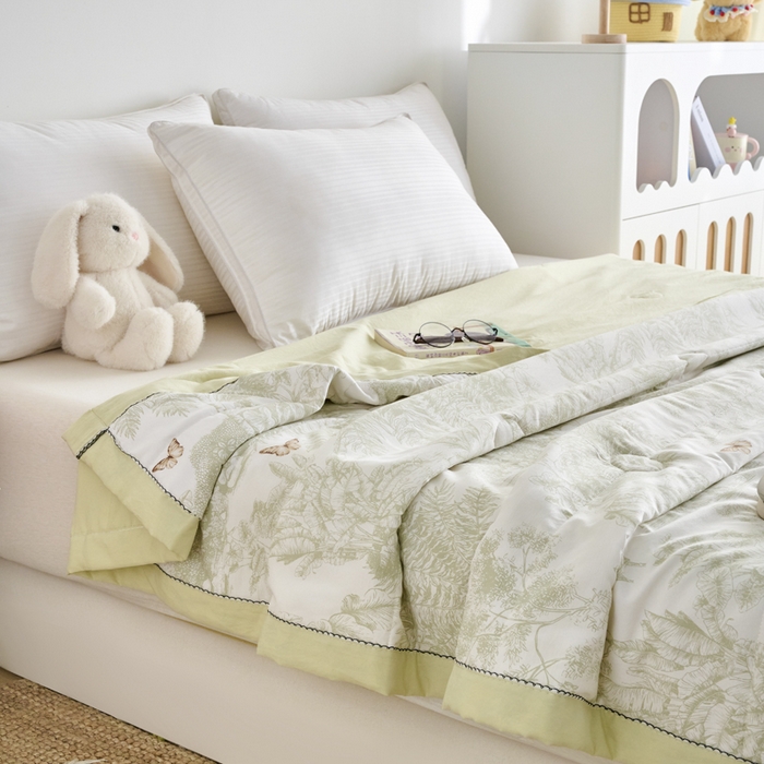 91家纺网 家纺一手货源 找家纺 简冠家纺 2026新款亲肤水洗仿棉夏被 赫莲娜