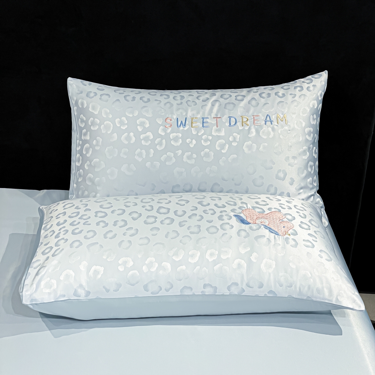 91家纺网 家纺一手货源 找家纺 （总）宇航家纺 2026新款轻奢天丝提花水洗真丝绣花夏被四件套-小马