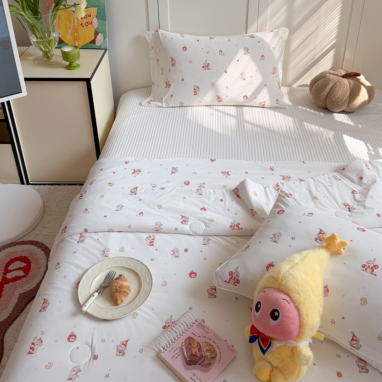 91家纺网 家纺一手货源 找家纺 金梦拉家纺 2026春夏新款锦氨凉感丝印花系列夏被空调被夏凉被 快乐星星