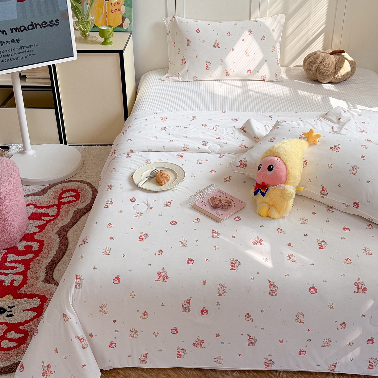 91家纺网 家纺一手货源 找家纺 金梦拉家纺 2026春夏新款锦氨凉感丝印花系列夏被空调被夏凉被 快乐星星