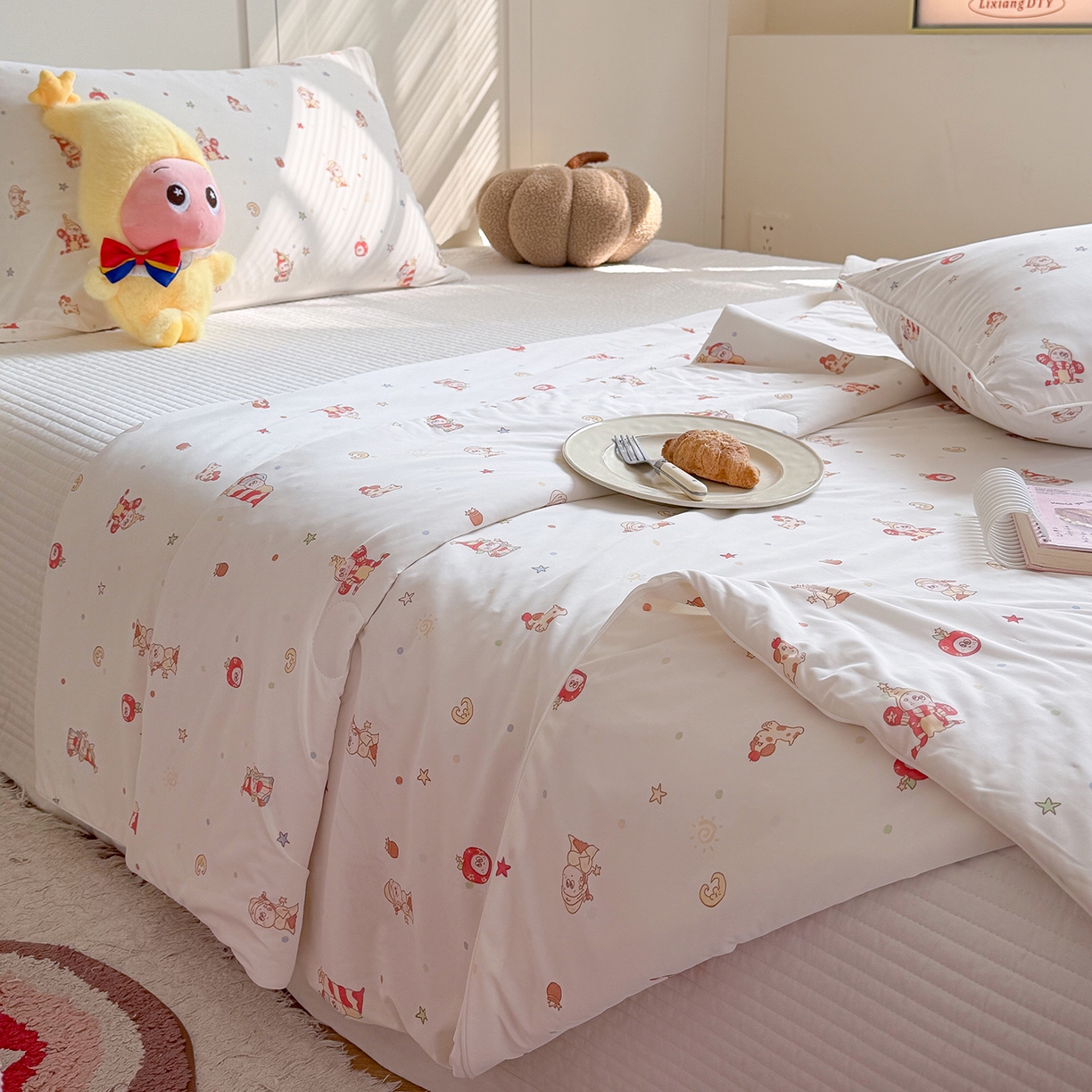 91家纺网 家纺一手货源 找家纺 金梦拉家纺 2026春夏新款锦氨凉感丝印花系列夏被空调被夏凉被 快乐星星