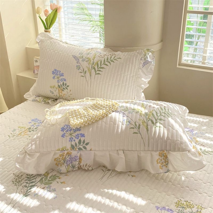 91家纺网 家纺一手货源 找家纺 欧妮家纺 2026新款全棉面料蕾丝花边夹棉绗缝床盖 全棉蕾丝款床盖-枫丹白露