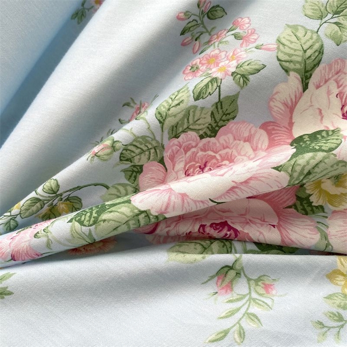 91家纺网 家纺一手货源 找家纺 欧妮家纺 2026新款全棉面料蕾丝花边夹棉绗缝床盖 全棉蕾丝款床盖-玫瑰风情蓝