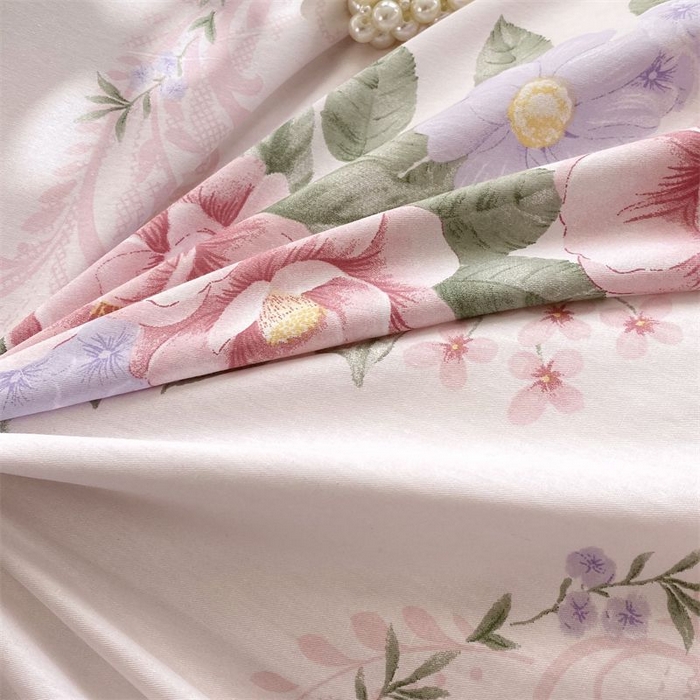 91家纺网 家纺一手货源 找家纺 欧妮家纺 2026新款全棉面料蕾丝花边夹棉绗缝床盖 全棉蕾丝款床盖-宫廷庄园粉